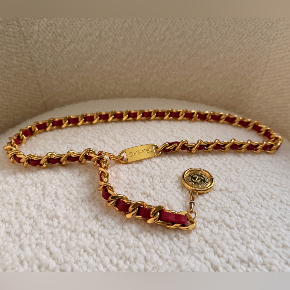 Chanel Chain Belt Gold Tone & Red Leather✨
